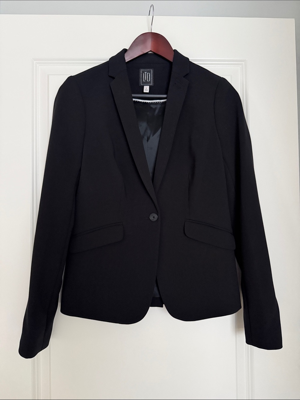 The Limited Black Single-Button Women's Blazer